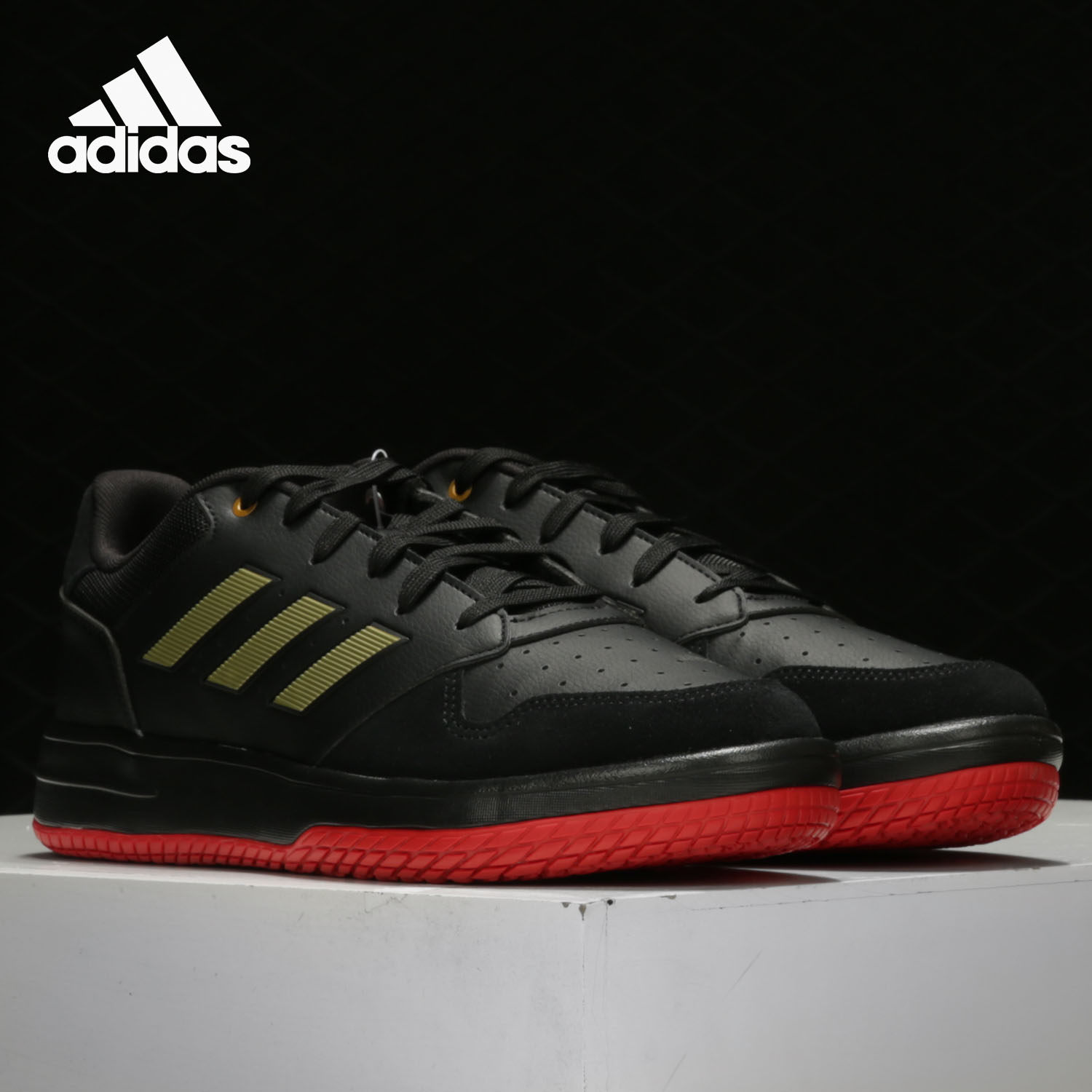 阿迪达斯GAMETALKER男子篮球鞋