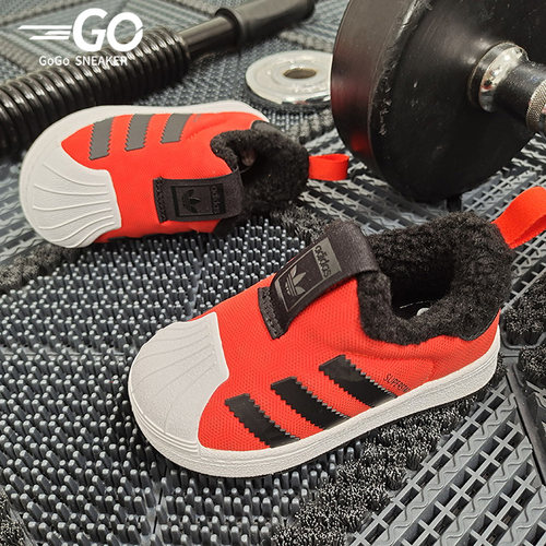 adidas阿迪达斯正品保暖运动鞋