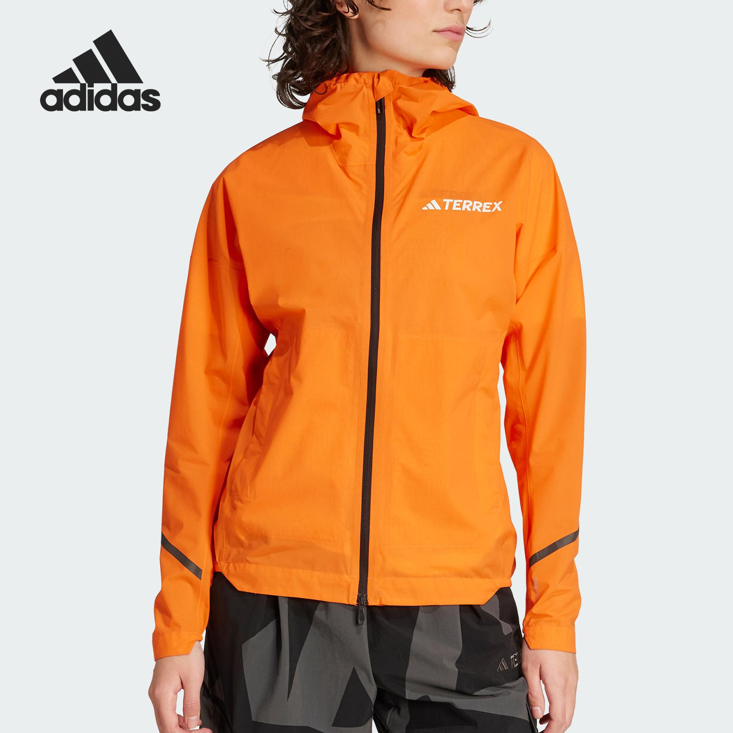 Adidas/阿迪达斯官方正品TERREX女士户外运动徒步冲锋衣KA5870