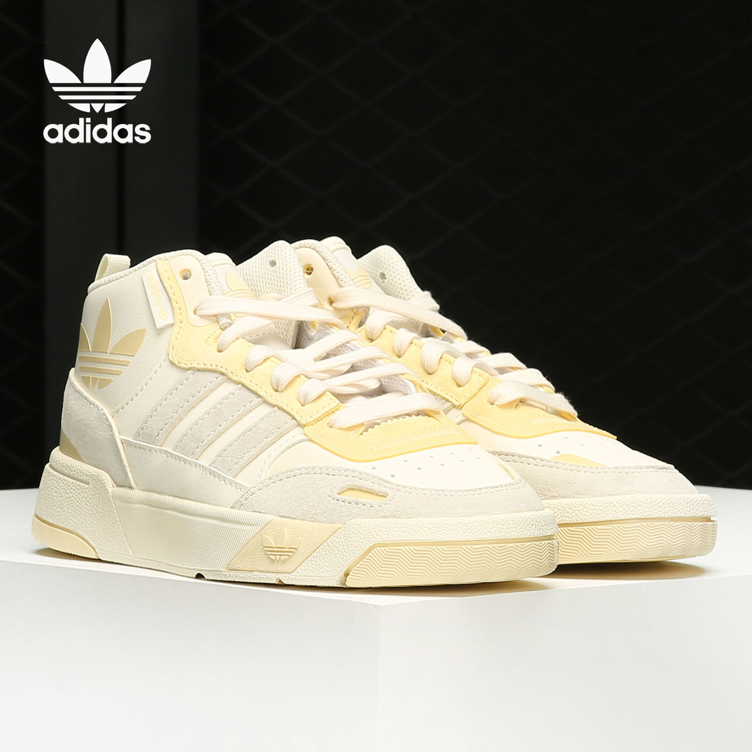 Adidas/阿迪达斯正品三叶草女子舒适低帮时尚休闲鞋H00221