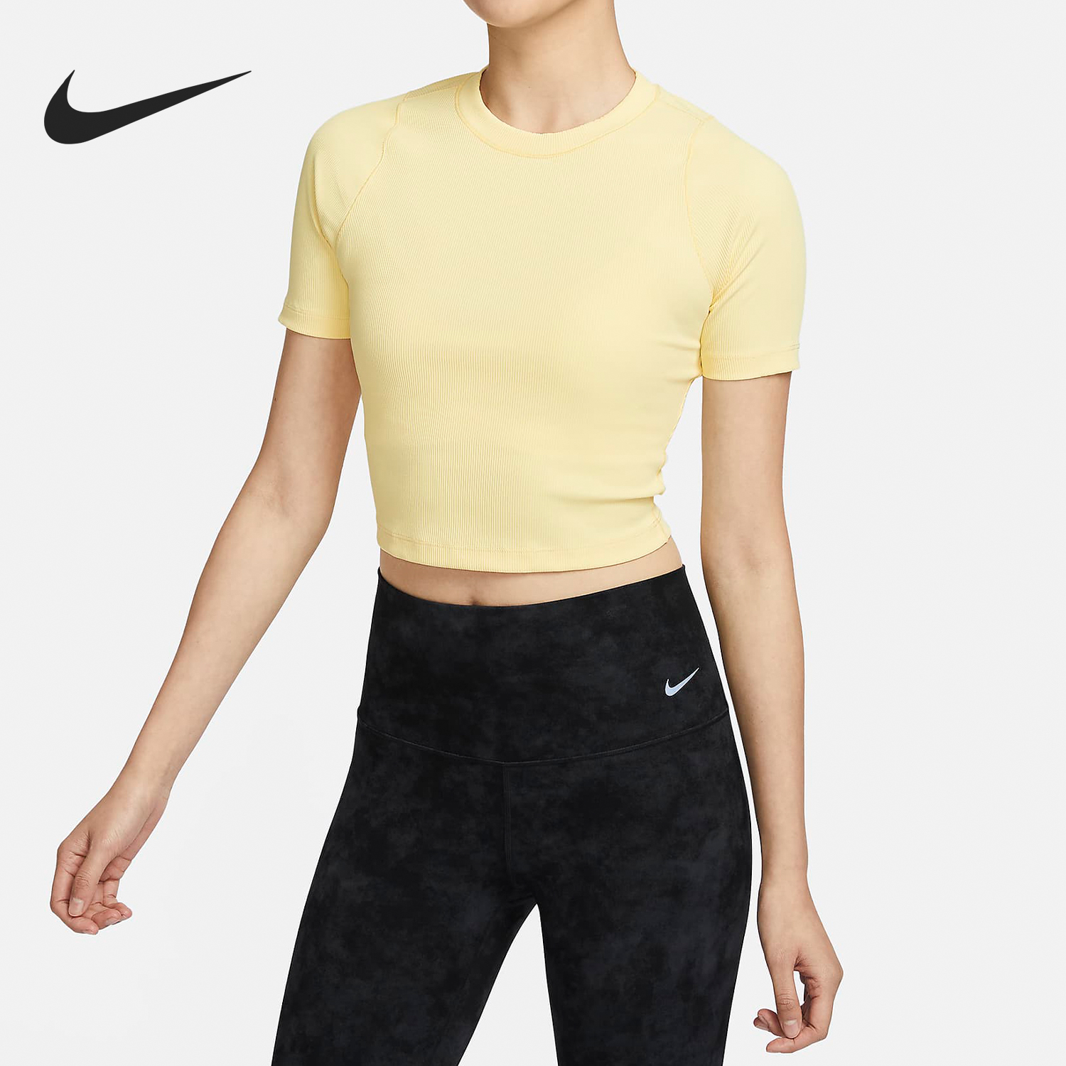 Nike/耐克官方正品2024新款女士简约休闲紧身短袖T恤FN7468-722