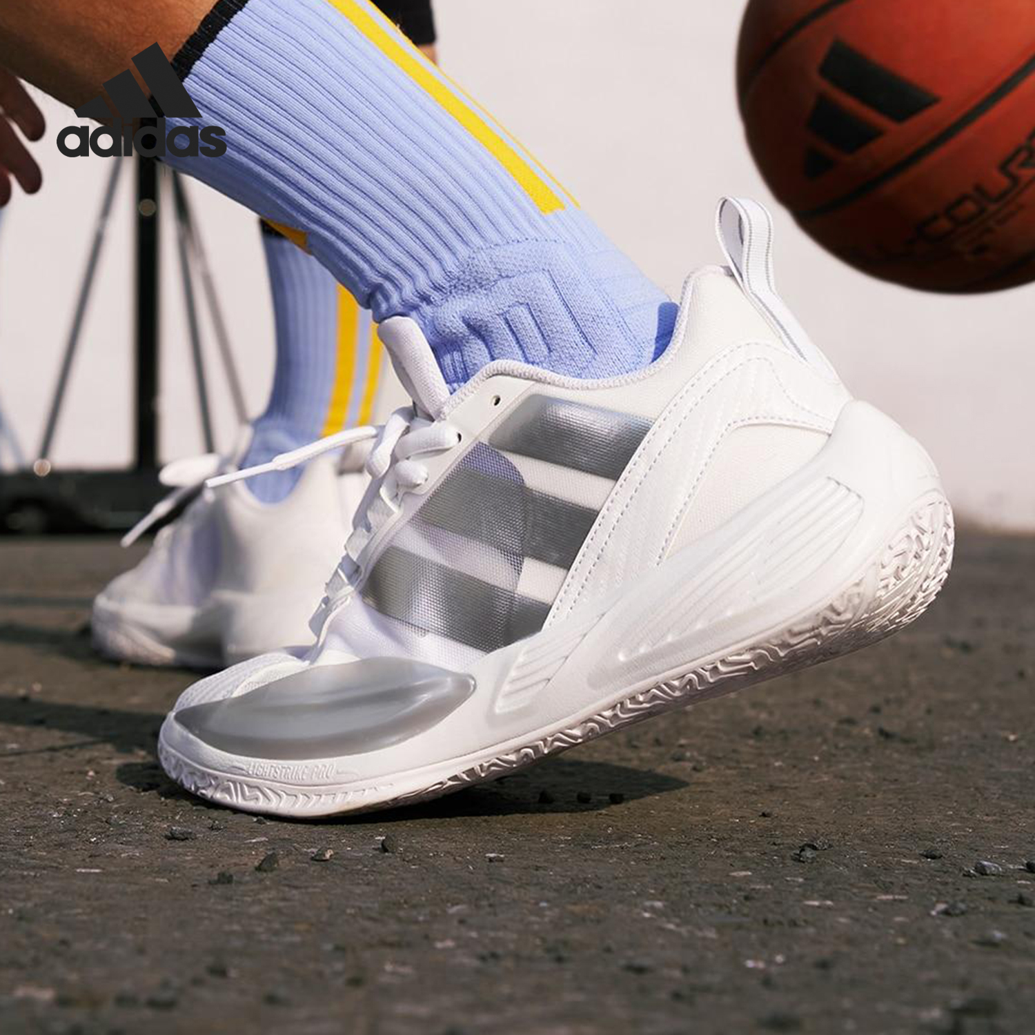 Adidas/阿迪达斯官方正品XENOBURST男士系带透气耐磨篮球鞋KK3526