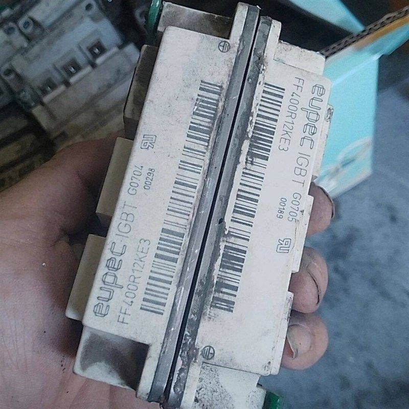 FF400R12KE3 拆机成色如图