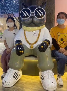雕塑定制玻璃钢吉祥物商场门口户外迎宾卡通狗法斗网红打卡大摆件