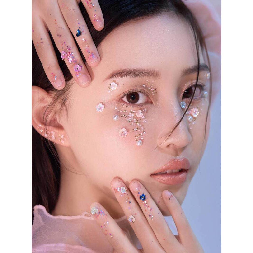 儿童舞台妆脸贴化妆贴饰品演出彩妆钻眼角贴花表演舞蹈舞会幼儿园