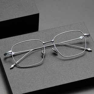 小红书潮流新款 702 超轻纯钛近视眼镜框防蓝光休闲深圳高品质Ad