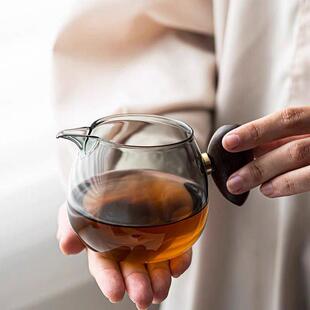 班意鹰嘴木珠把手玻璃公道杯高颜值家用耐高温公杯高档加厚分茶器