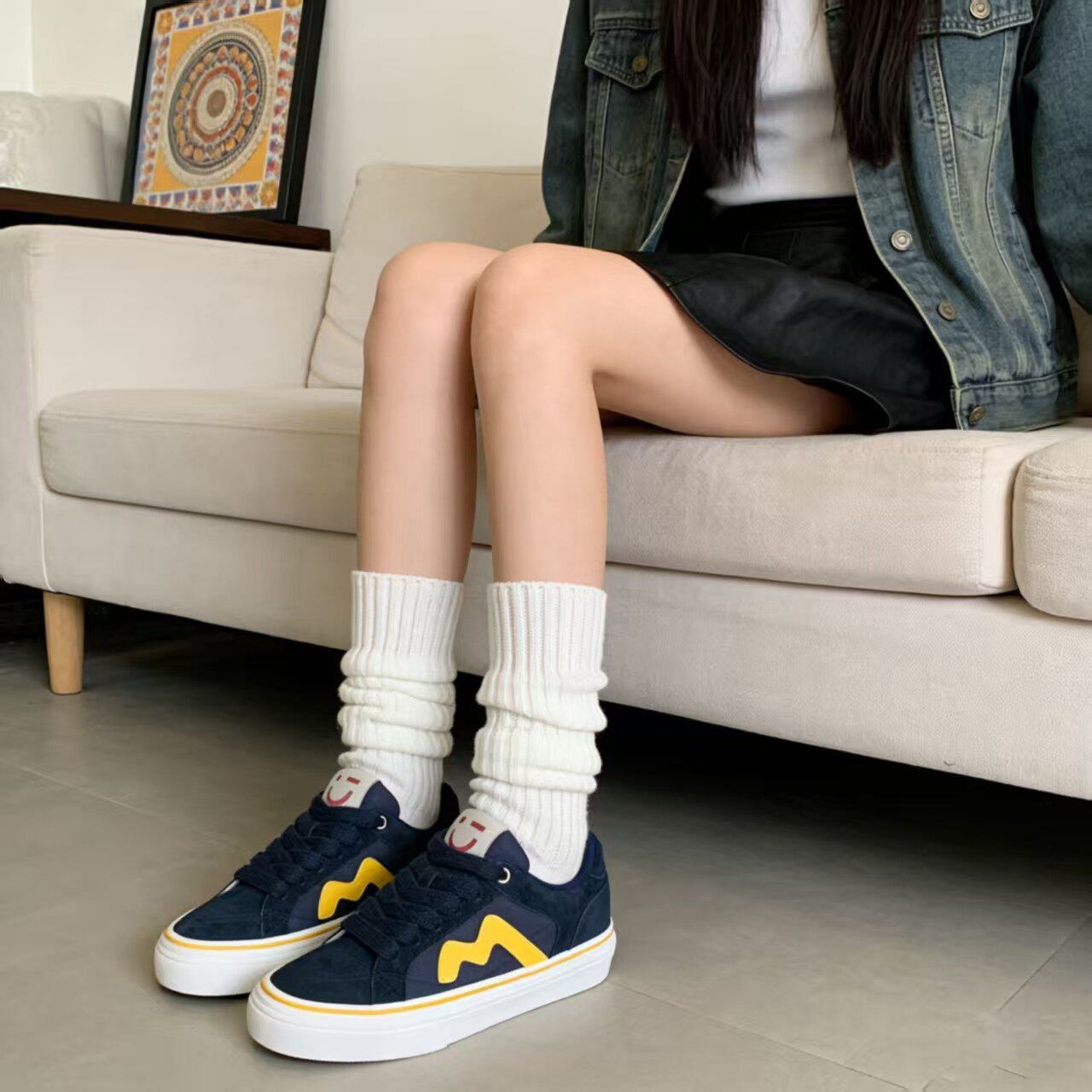 韩版情侣学生运动休闲女百搭面包鞋女2026春秋季新款增高板鞋女鞋