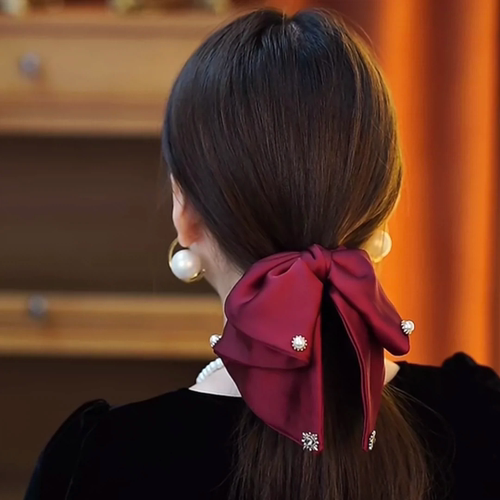 高级感缎面蝴蝶结抓夹女
