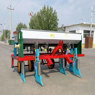 四轮车带免耕黄豆玉米播种机可加喷药行距株距可调玉米播种机