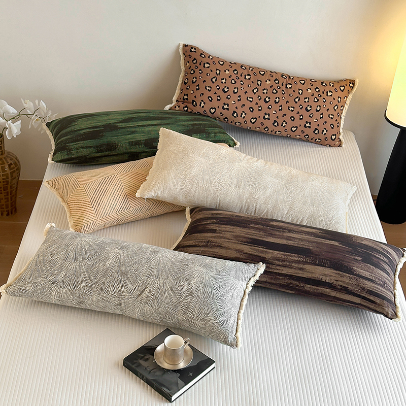 诧寂风纯棉长条流苏抱枕睡觉夹腿