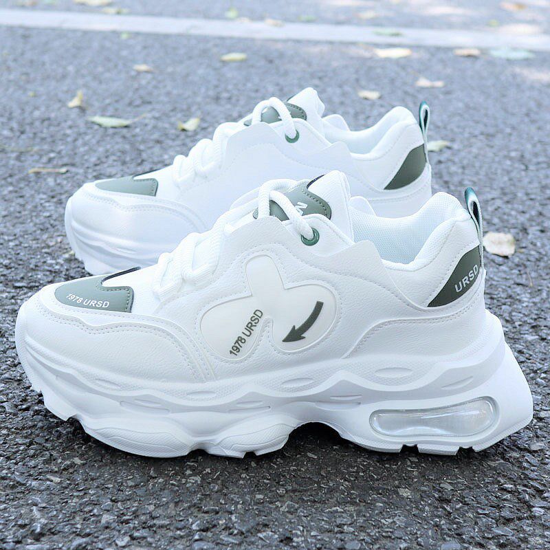 新品板鞋男秋季皮面防水百搭v运动休闲小白板鞋厚底内增高6cm老爹