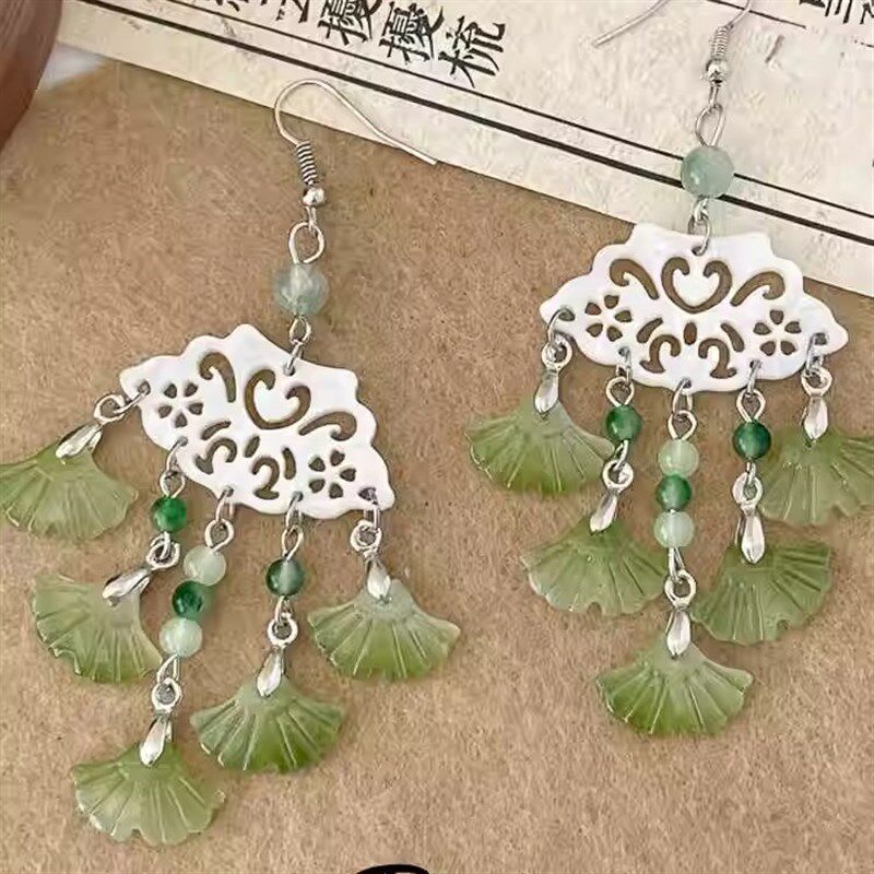 极速新中b式扇形吊坠耳环女轻奢复古绿色串珠水晶流苏耳钩国风旗