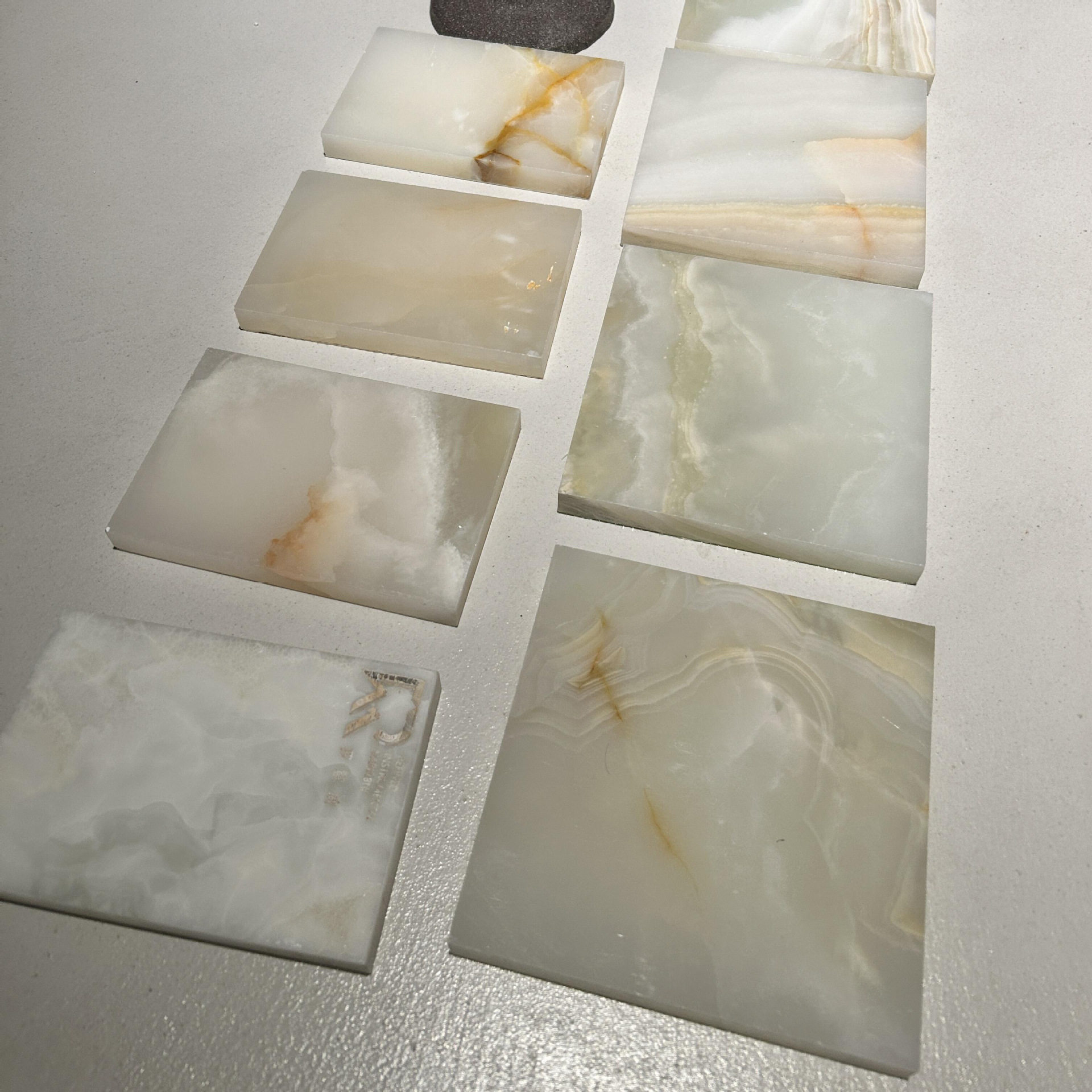天然青玉卡里冰玉直纹白玉大理石小块30*30边角料石材样品