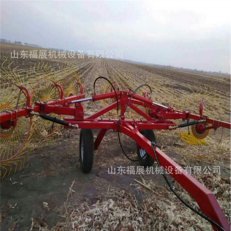 厂家直销四轮牵引牧草收集机 稻麦秸秆搂草机 圆盘多功能搂草机