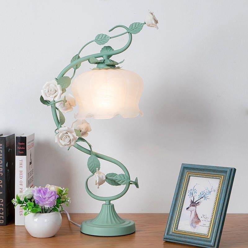 欧式复古浪漫台灯卧室公主玫瑰花朵少女心女孩田园床头台灯