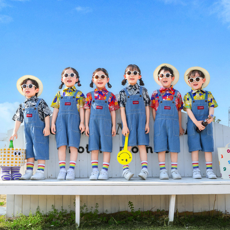 儿童啦啦队港风演出服小学生啦啦队牛仔背带裤幼儿园毕业照表演服
