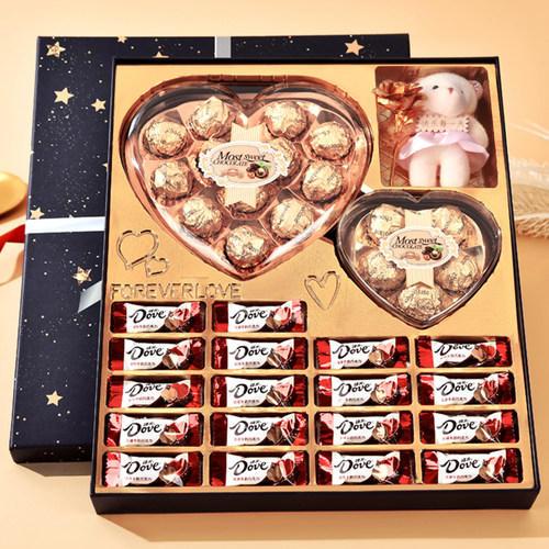 德芙丝滑，心心相依，与你共享。