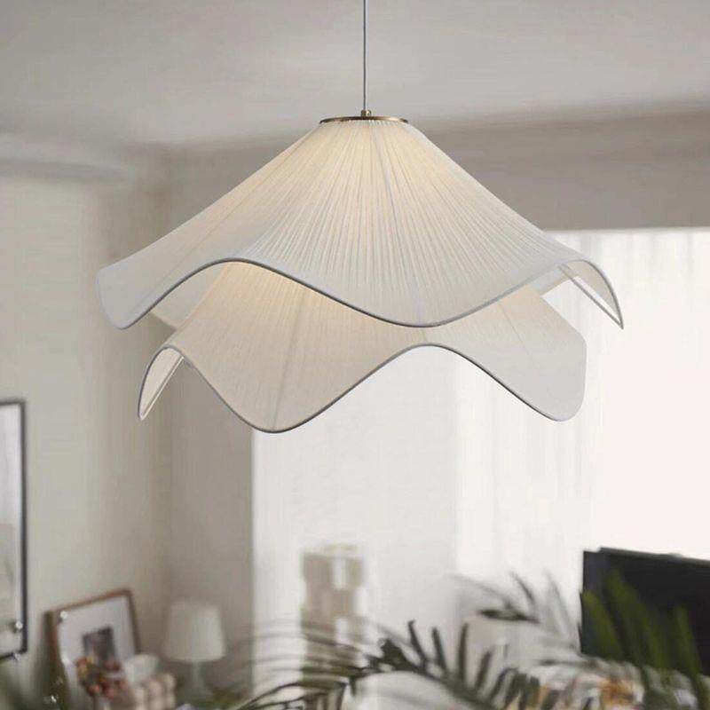 奶油风餐厅吊灯创意个性艺术法式中古高级感客厅布艺温馨卧室灯具