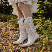 2026ins小众设计新款 金色铆钉装 饰西部风中靴复古百搭帅气