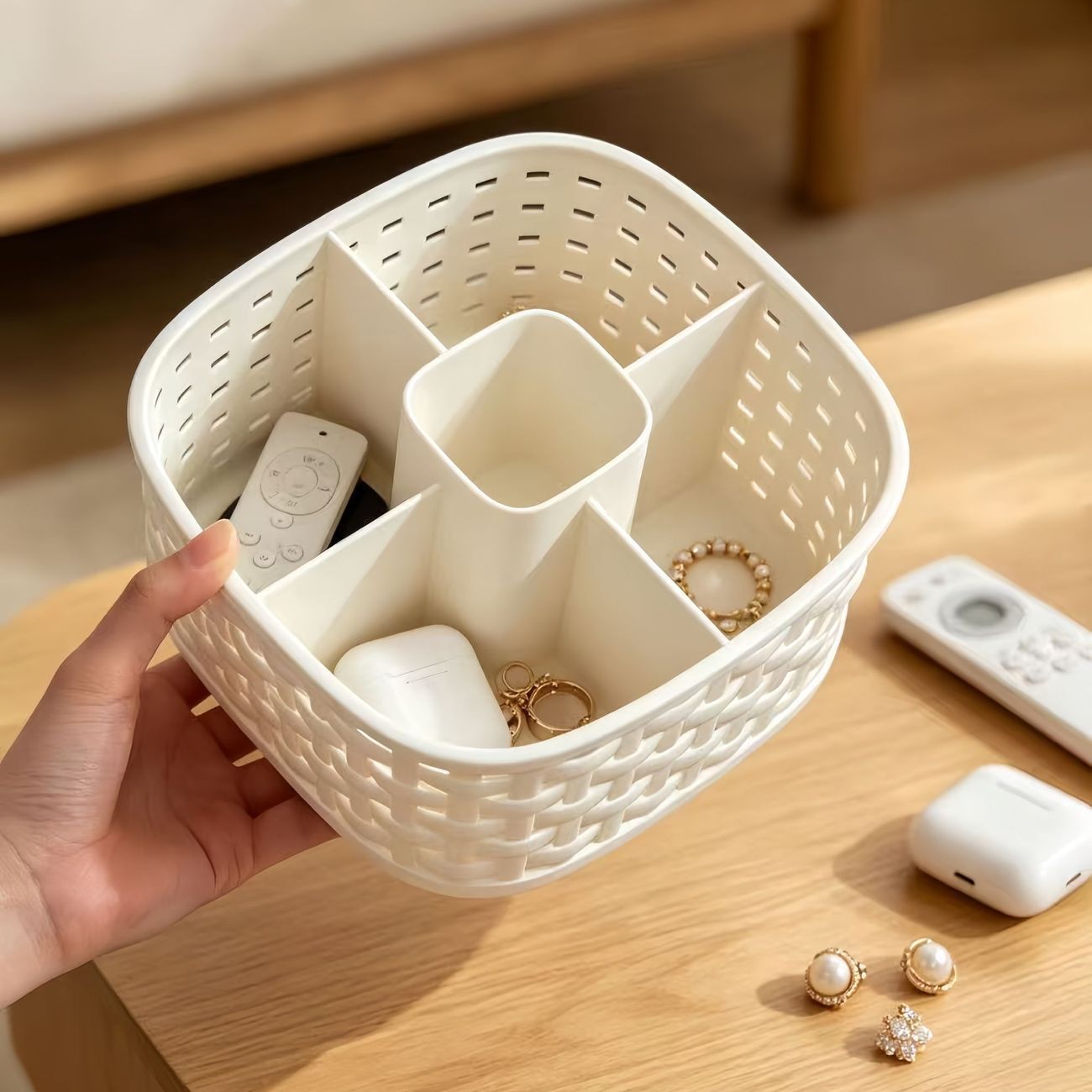 【清仓中】藤纹化妆桶化妆品桌面收纳盒梳妆桌多功能整理分格架图片