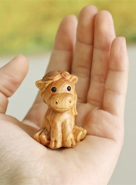 极速崖柏木雕十二生肖美女蛇v手把件实木雕刻工艺卡通生日礼物装