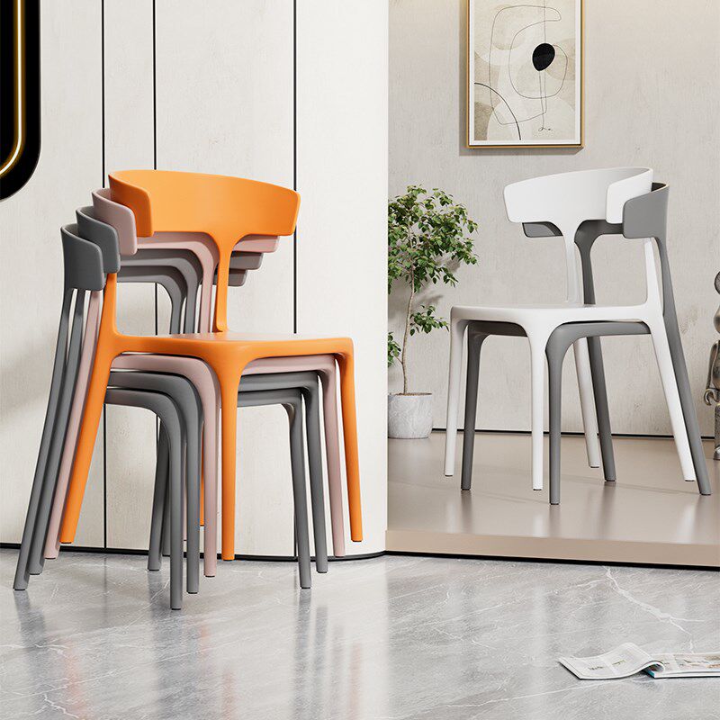 家用餐椅餐桌椅子轻奢高级感出租房用塑料凳子靠背牛角椅饭桌椅子