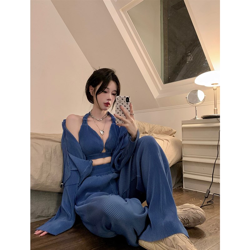 速发轻式别致搭美法熟风套装港味辣妹休闲设计感小众盐系穿绝三件