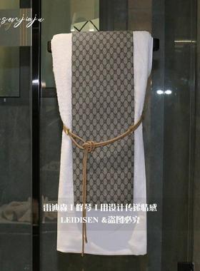 样板间卫生间浴室淋浴房装饰浴巾方巾套装洗手台马桶卫浴设计摆件