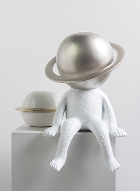 极速装饰推荐太空人摆件玄关电视柜家居客M厅酒店简约酒柜北欧桌