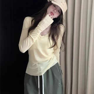 直供辣妹v领薄款t恤女2024春季新款内搭打底衫设计感修身显瘦长袖