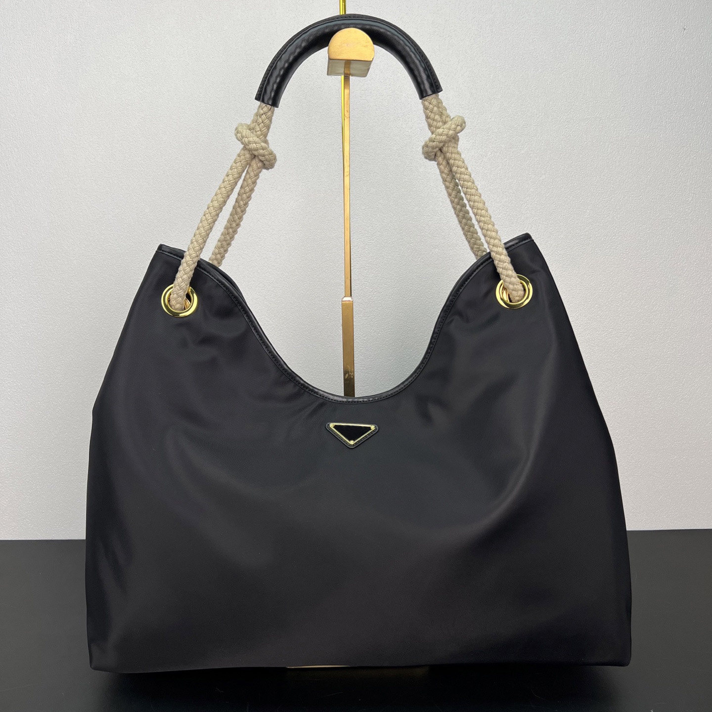 简约风黑色尼龙布大购物袋托特包女大容量通勤手提包编织绳单肩包