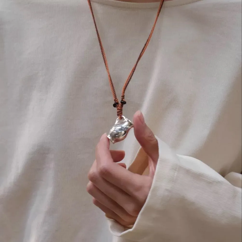 日系游牧小酒壶小众设计可调节吊坠毛衣链复古长绳高级感项链百搭