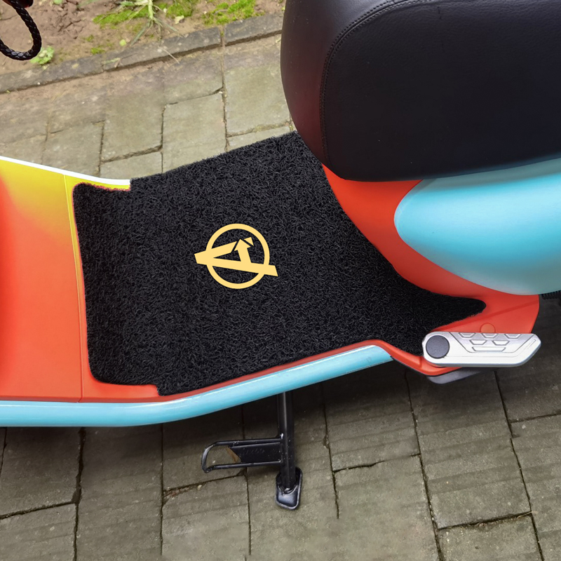 极速爱玛妮娜W260脚垫电动电瓶车AM500HDQT-32K脚踩脚踏垫通用防