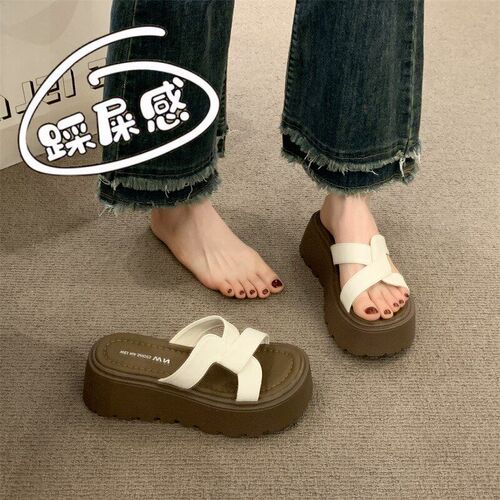 新品松糕厚底凉拖鞋女夏外穿20y26新款时尚孕妇一字拖34码罗马沙