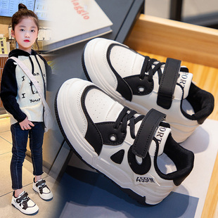 新品女童运动鞋2026春t秋新款软底儿童皮面小白鞋中大童休闲女孩