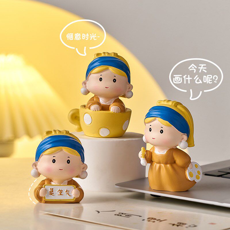 极速戴珍珠耳环的少女o莫生气可爱摆件治愈解压情绪桌面卡通高颜