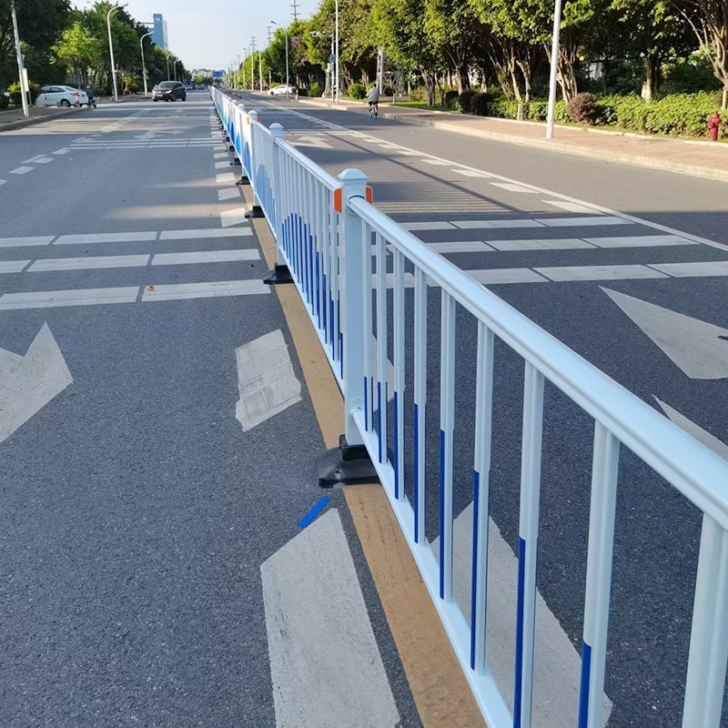 速发杆政道路护栏交围安全通栏栅栏马路公路防撞隔离栏市成品现货