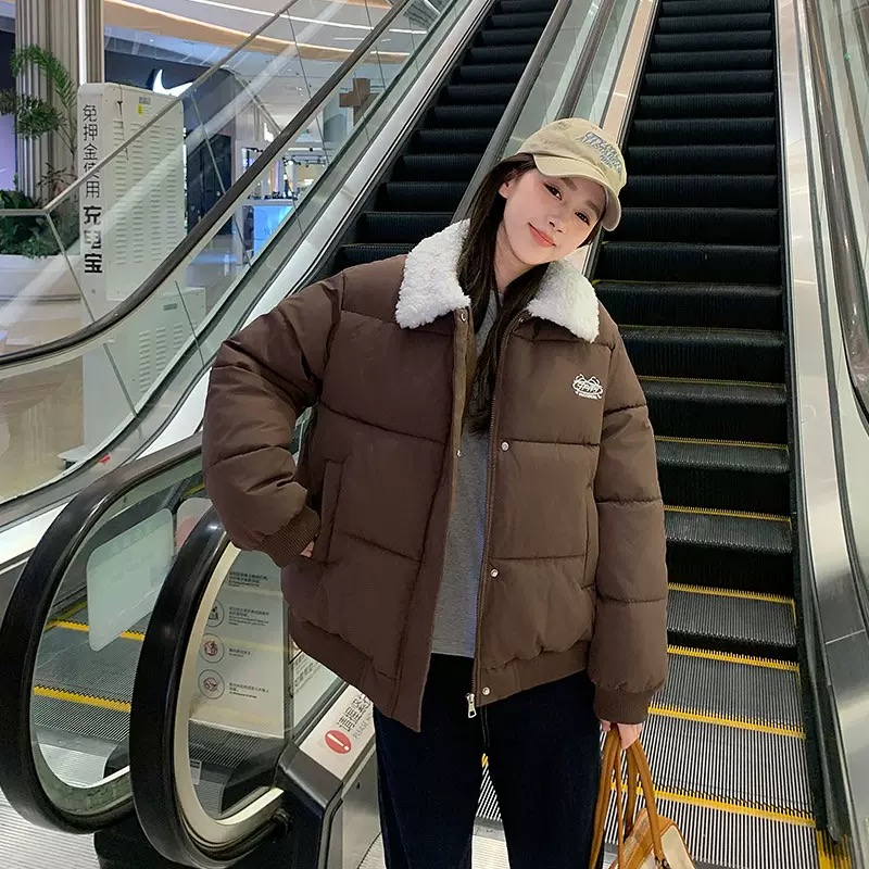 2025冬季新款黑色短款棉服女冬保暖面包服轻薄款外套时尚洋气ak2