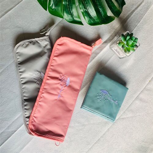 新品吸水雨伞套防水车载r折叠雨伞袋手包式小清新简约可携式雨伞