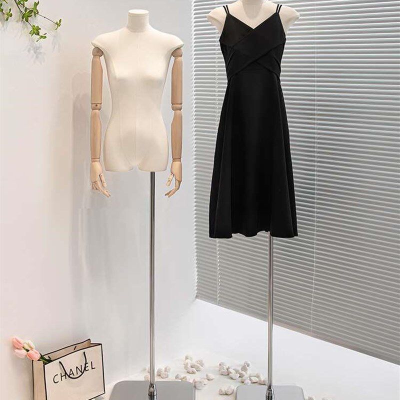 极速扁身模特道具女韩版女装扁平胸宽肩半身橱窗人V台服装店展示