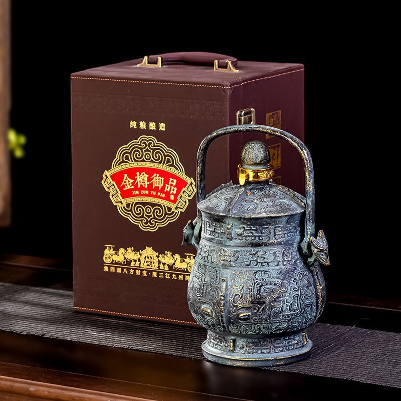 盛誉复古青铜色器虎婚庆盛酒器鸮提梁卣错金银神面摆件酒壶酒樽铜
