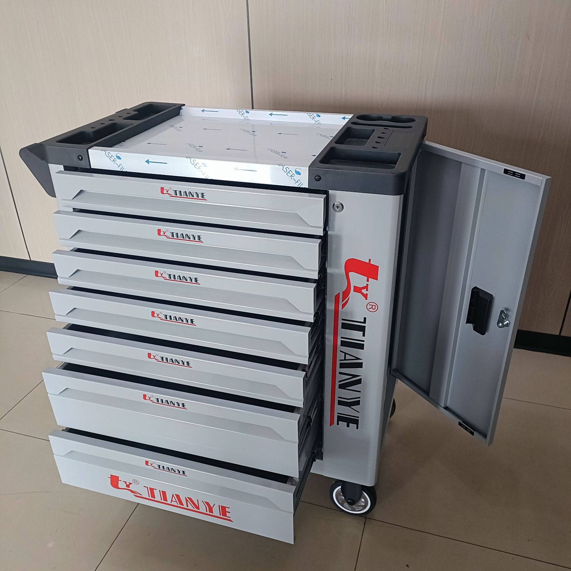 七抽多功能带脚轮手推工具车