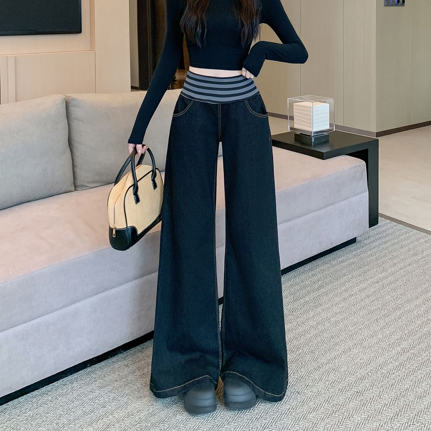 秋季街头条纹显瘦阔腿牛仔裤女