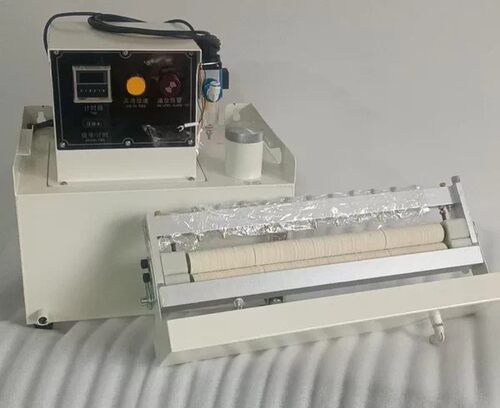 冲压材料涂油机全自动可调式双面给油机给油器涂油机滴油机循环