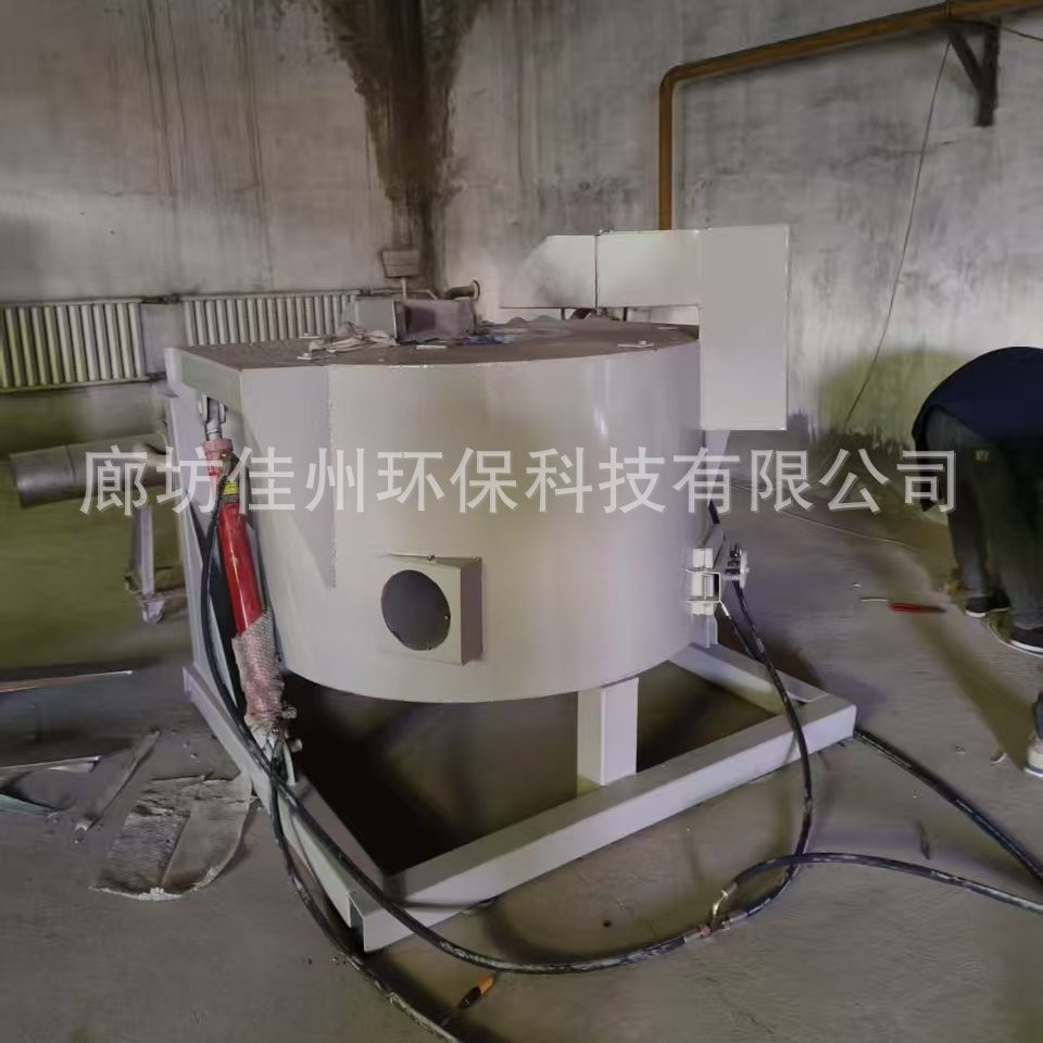 易拉罐熔化炉 1吨侧翻式坩埚熔铝炉 1000kg生物质化铝炉可出口