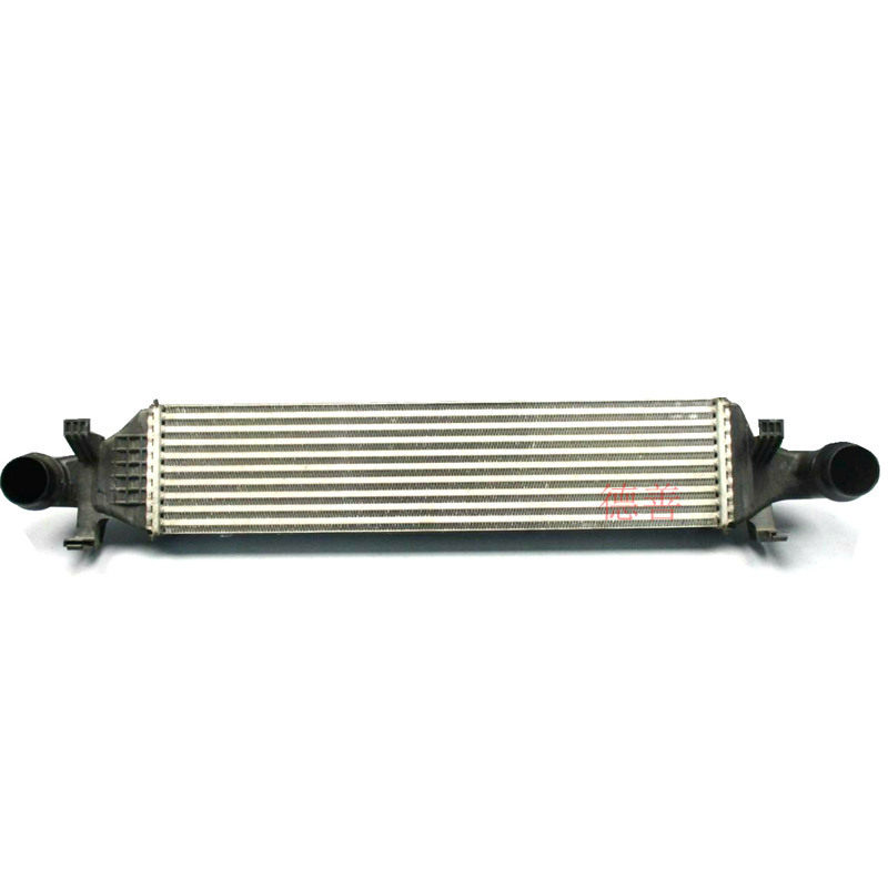 适用奔驰176/200/260中冷器