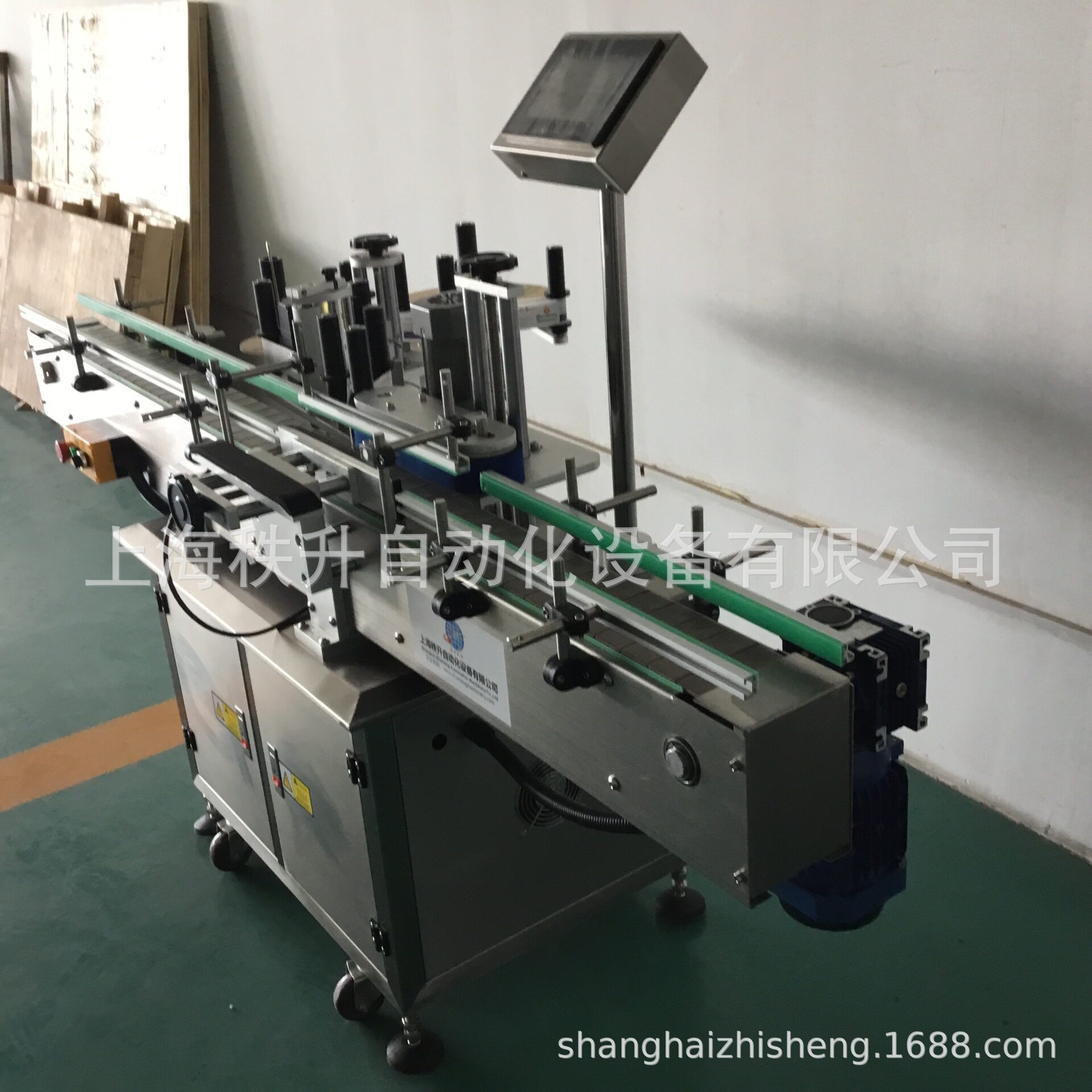 食品瓶自动贴标机 圆瓶贴标签机械  自动圆瓶贴标机 代贴标签工厂