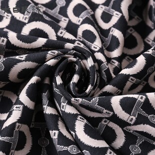 套装 新品 s短袖 加肥大码 200斤中老年女洋气上衣奶奶两件 胖妈妈夏装