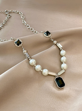 极速复古黑色水晶珍珠拼接项链女zins嘻哈轻奢小众毛衣链2021年新